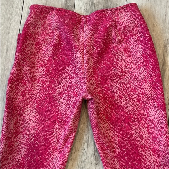 Urban Outfitters hot pink snake print pants size 2 - Picture 9 of 10